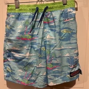 Vineyard Vines Boys swim trunks size small